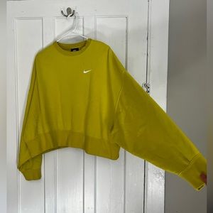 Nike Oversized Crewneck Sweatshirt- Women- Size M